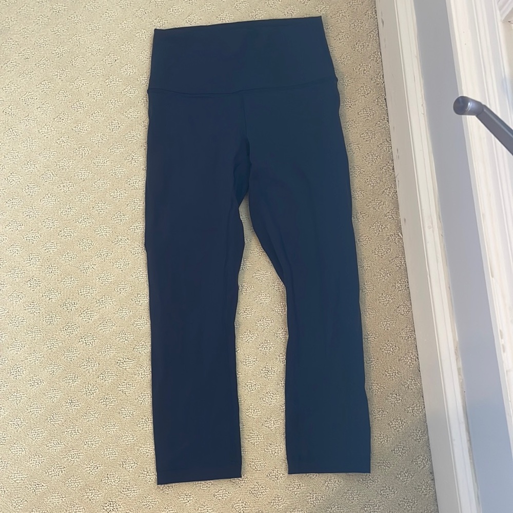 lululemon wunder under 21” size 4 navy
